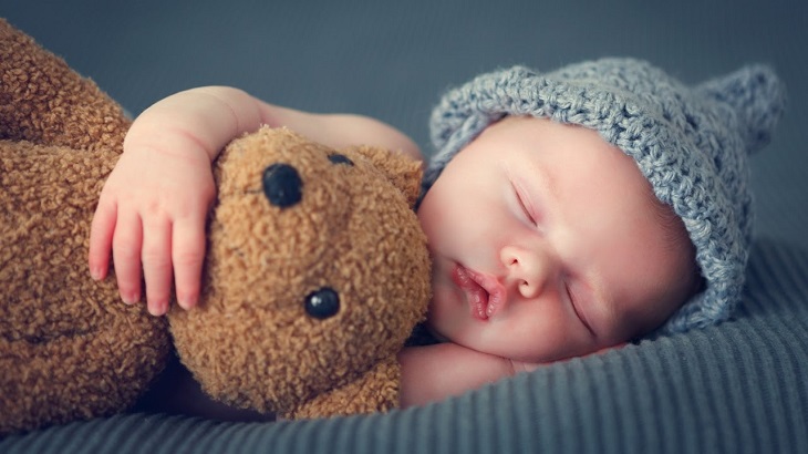 Mẹo cho trẻ ngủ ngon không ọ ọe bằng cách tạo cảm giác an toàn