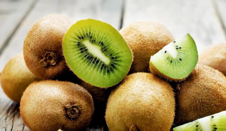 Nên ăn kiwi sau khi cắt để đảm bảo dưỡng chất tốt nhất