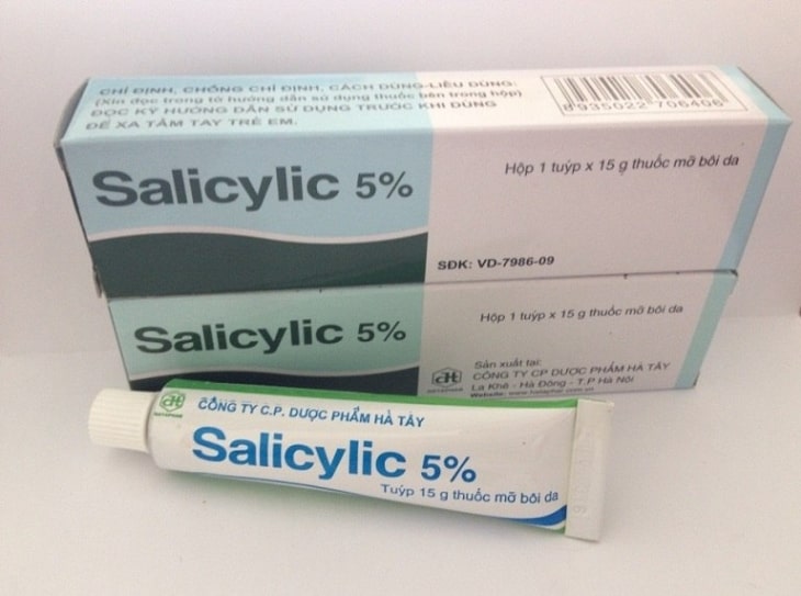 Dầu gội có chứa Acid Salicylic là sản phẩm chuyên được dùng có người bệnh á sừng da đầu