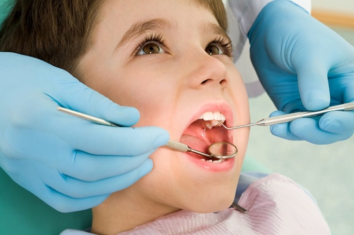 Nếu được thực hiện đúng kỹ thuật nhổ răng số 8 để niềng không gây biến chứng nguy hiểm