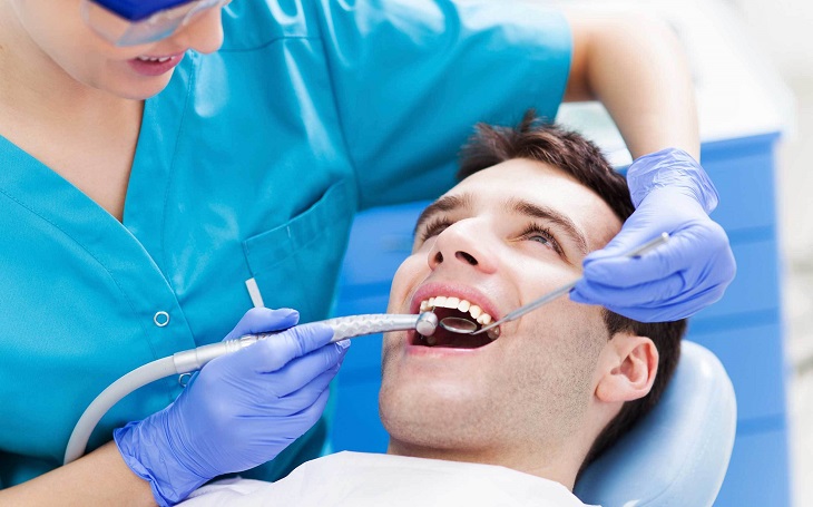 Chi phí niềng răng nhổ răng số 8 còn tùy thuộc vào tình trạng của từng người