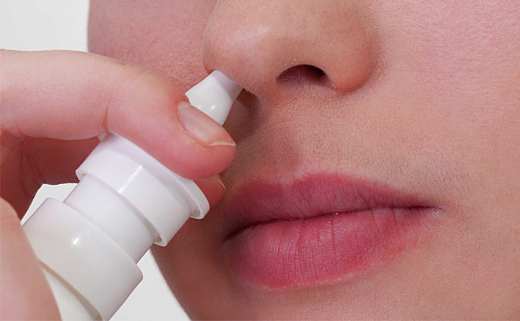 Thuốc dạng xịt Avamys giúp giảm các triệu chứng nghẹt mũi, sổ mũi,... 